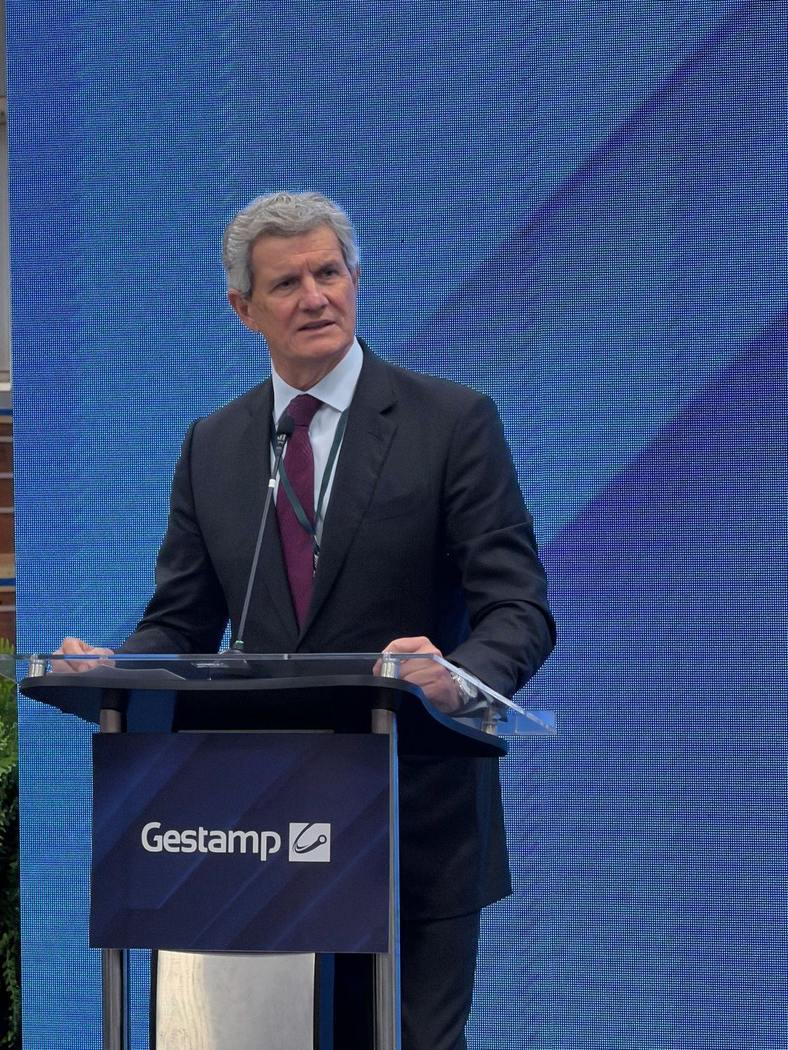 Gestamp leadership speaking at the Piracicaba plant opening
